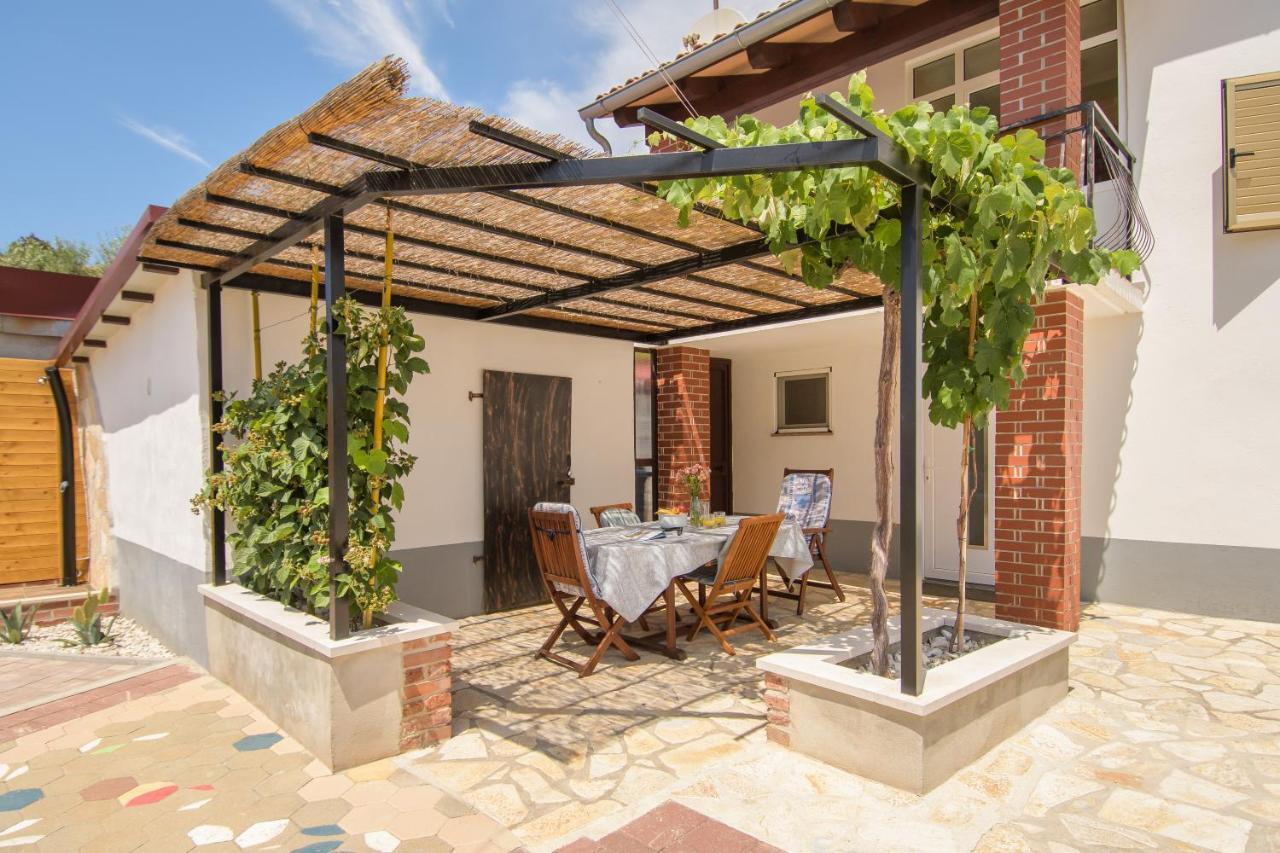 Holiday Home Giovanni Vabriga With Private Jacuzzi Tar-Vabriga Exterior foto
