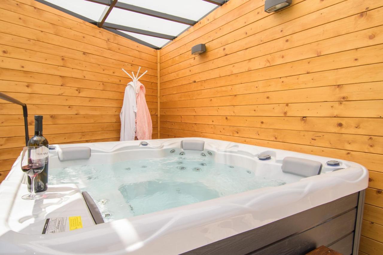 Holiday Home Giovanni Vabriga With Private Jacuzzi Tar-Vabriga Exterior foto