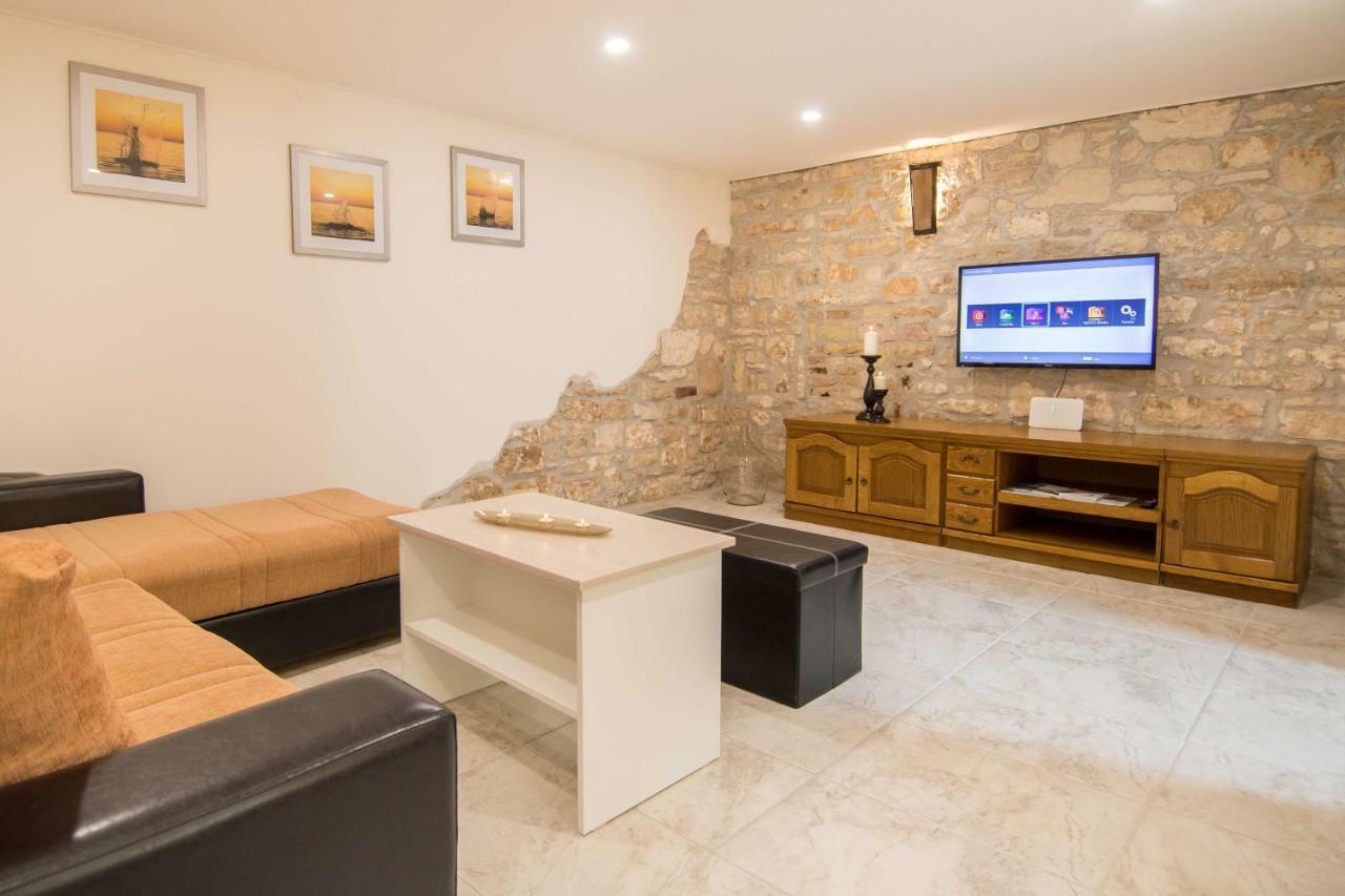 Holiday Home Giovanni Vabriga With Private Jacuzzi Tar-Vabriga Exterior foto