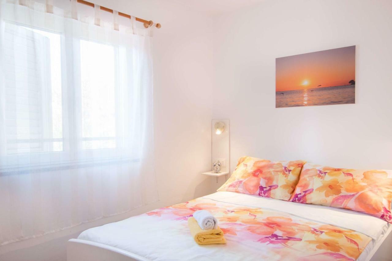 Holiday Home Giovanni Vabriga With Private Jacuzzi Tar-Vabriga Exterior foto